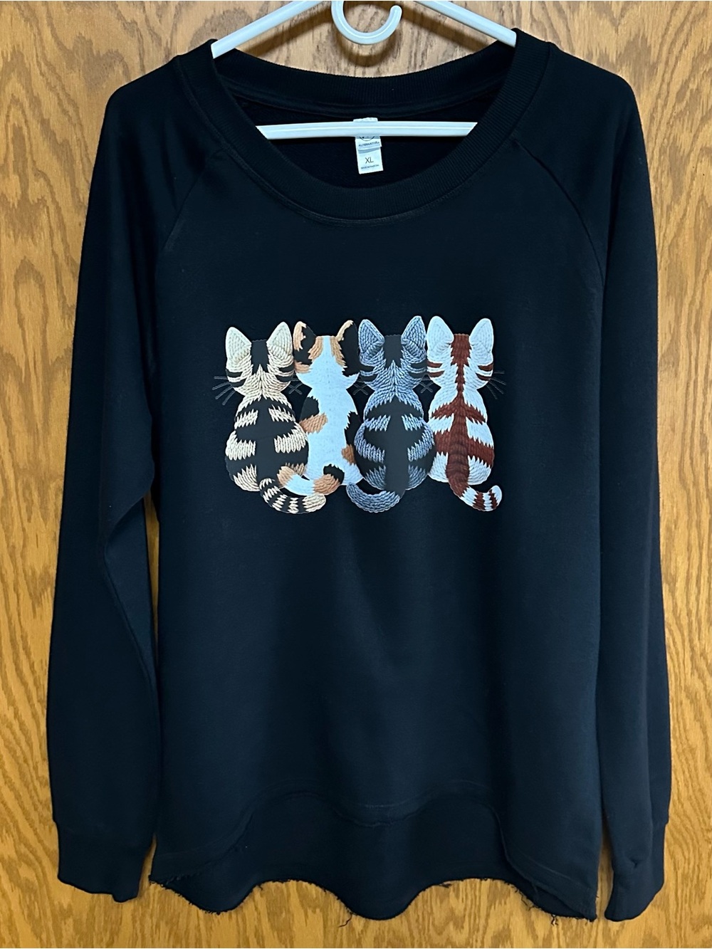 Knitted Kittens Graphic Crewneck Sweatshirt - NIP